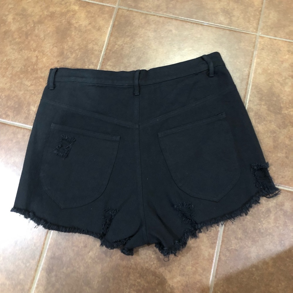 Chelsea & Violet Jean Shorts - Picture 5 of 7